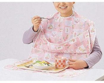 ニシキ/食事用エプロン　ポケット付タイプ / H9613　フルーツ柄ピンク