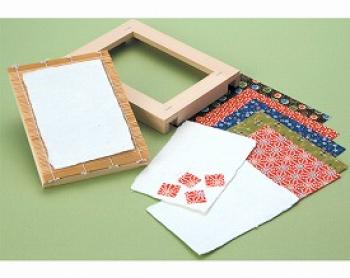羽立工業/千代紙で飾る紙すきはがきづくり / RH4103